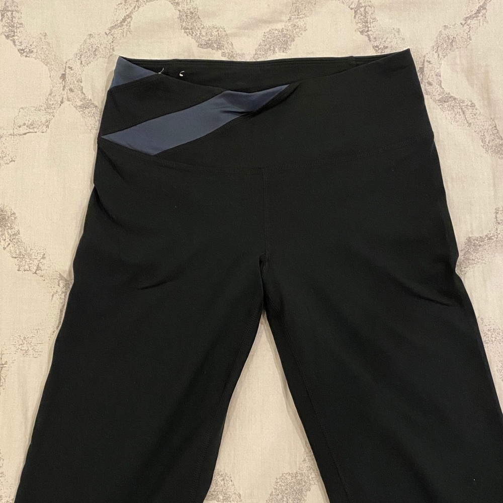 Under Armour fitted stretch athletic yoga pants xs